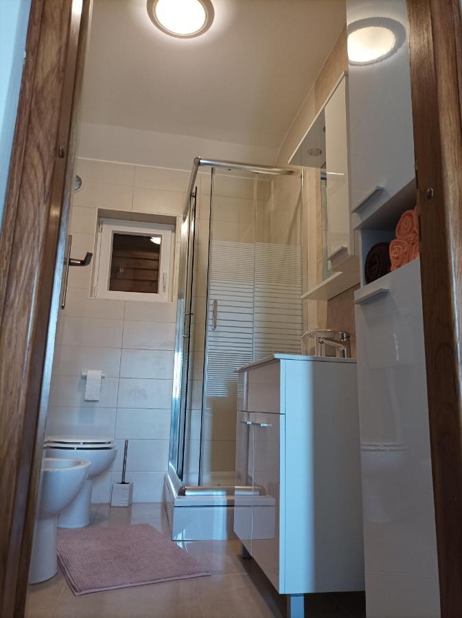Apartman Periska Vir Kültér fotó